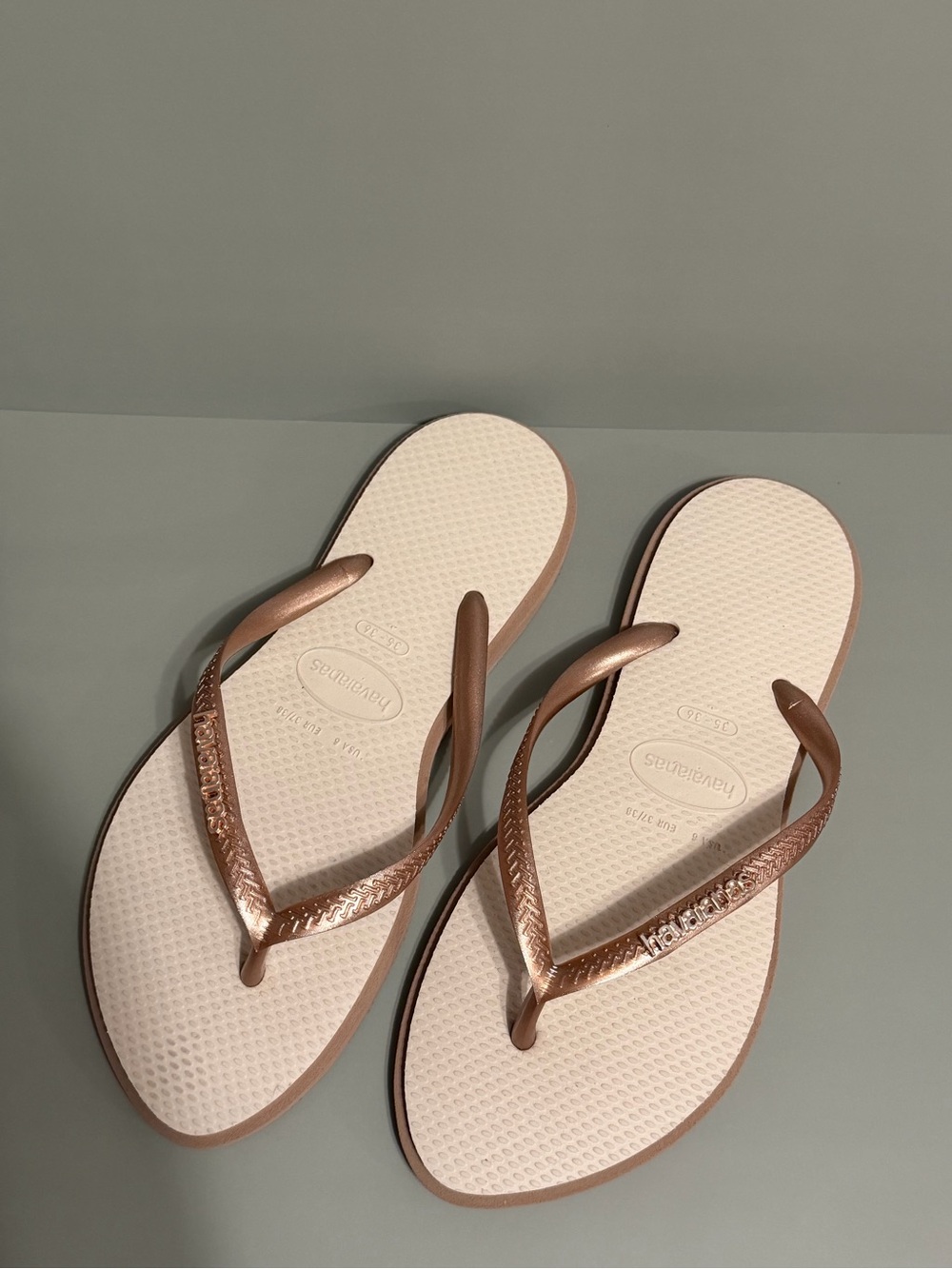 Havaianas Women's Slim Flip Flop Sandals in Rose Gold/White